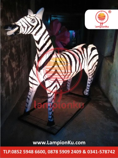 Lampion Bentuk Kuda ZEBRA di Bojonegoro, LampionKu.com